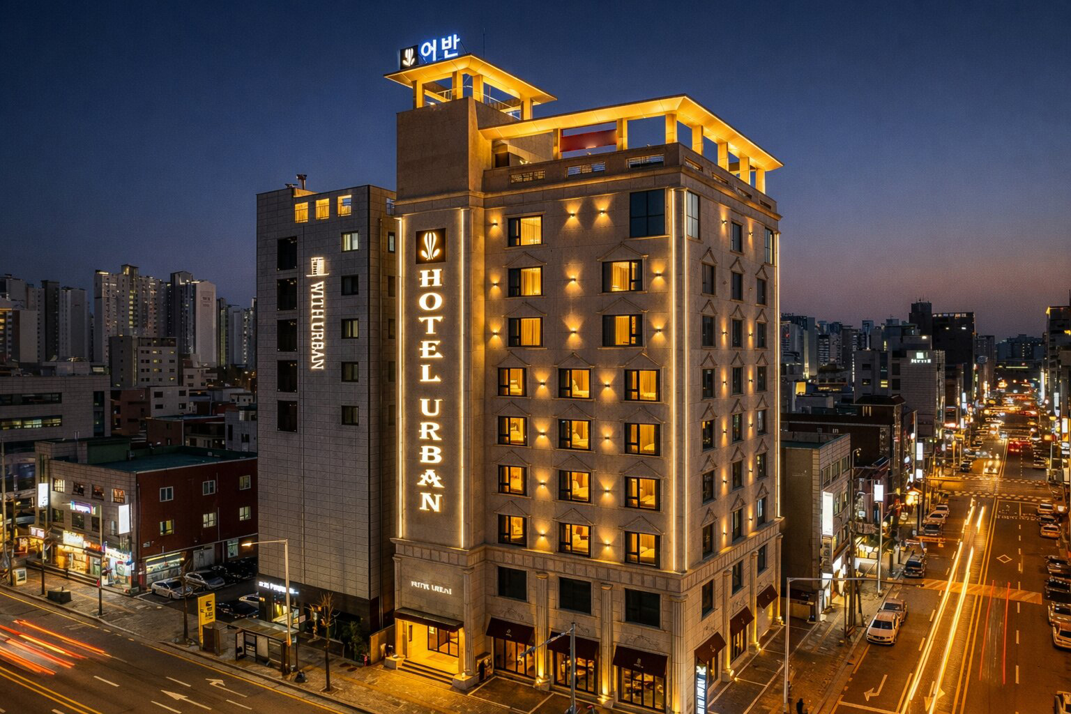 URBAN HOTEL 신림직영점 야간 외관